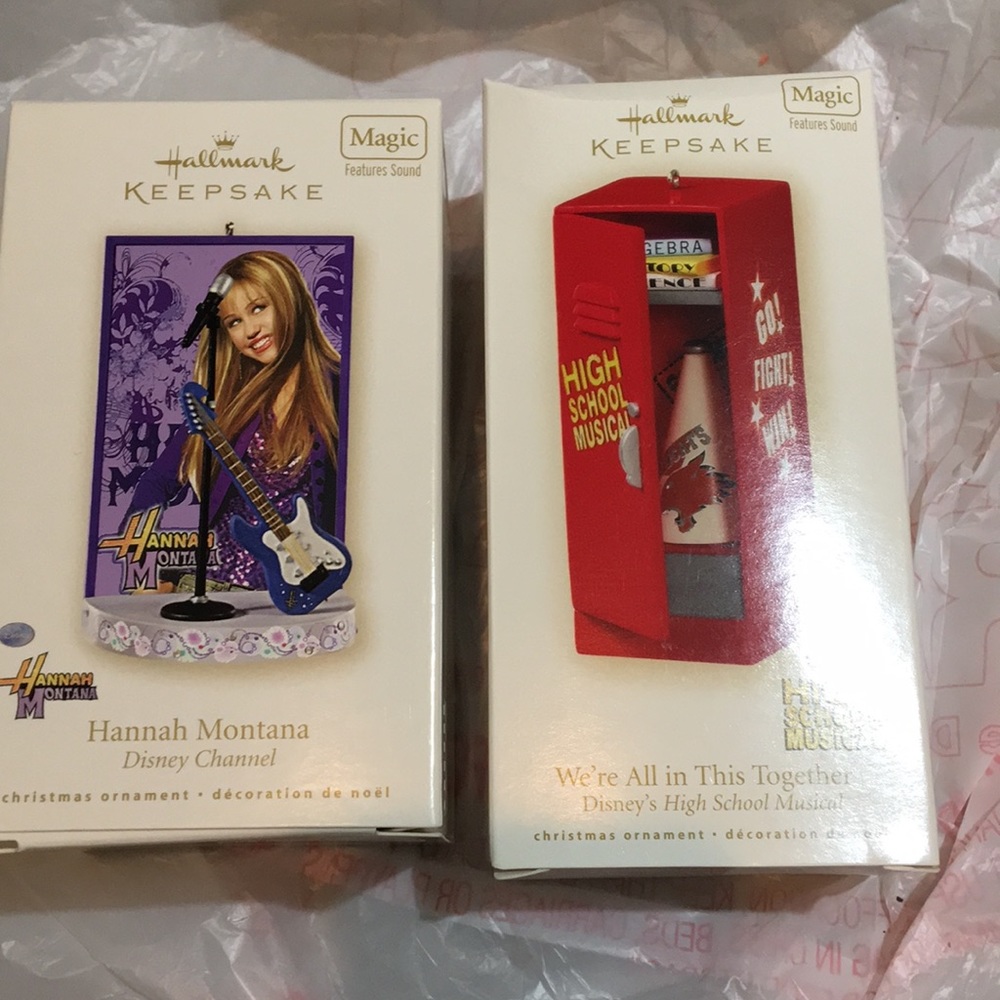 Bundle Disney hallmark Christmas ornaments NWT